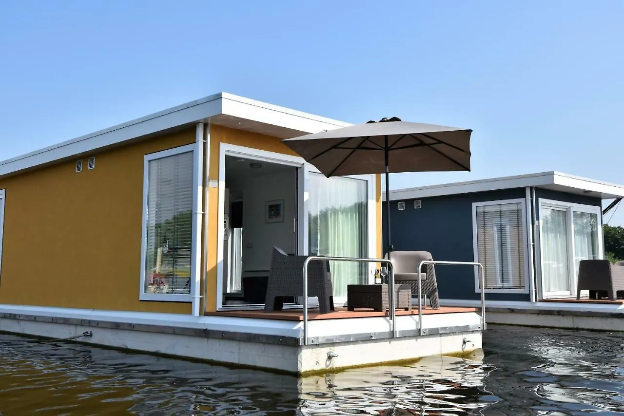 Boatlodge Antigua Maastricht Ferienhaus